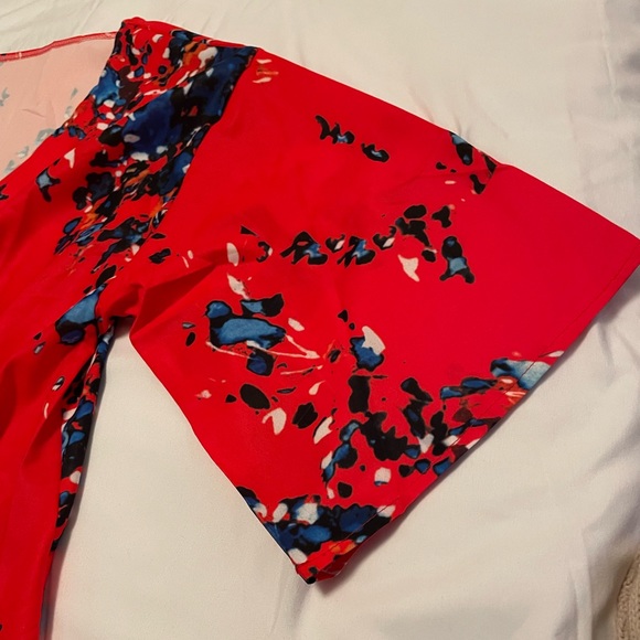 Floral Red Flowy Blouse, can fit as M, L depending on desired fit - Picture 4 of 4